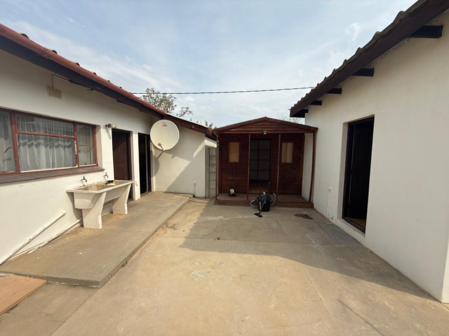 3 Bedroom Property for Sale in Worcester West Western Cape